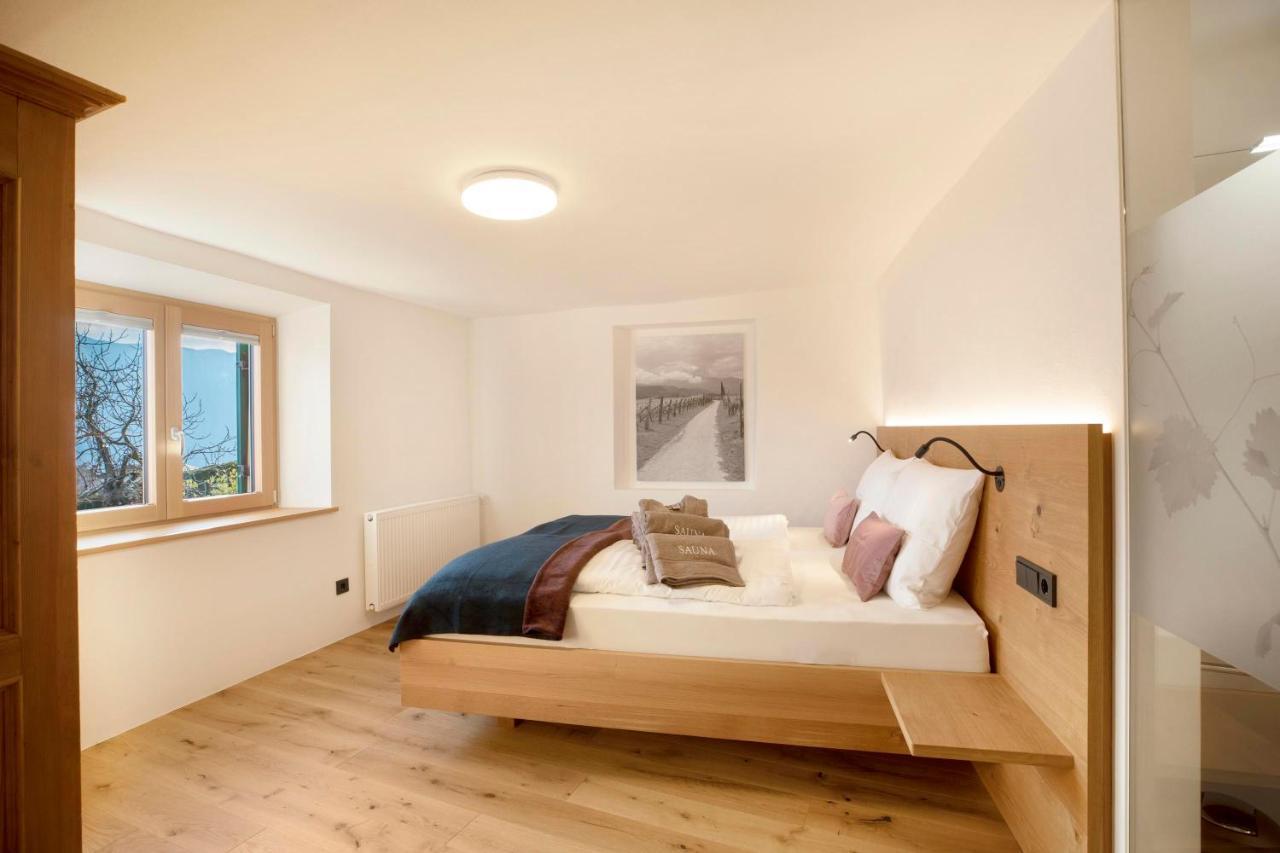 Brantenhof Ferienwohnung Vinea Cortaccia Exterior photo